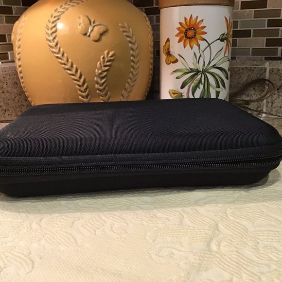 NWT Tomtoc Protect your Digital Gear - Picture 5 of 6